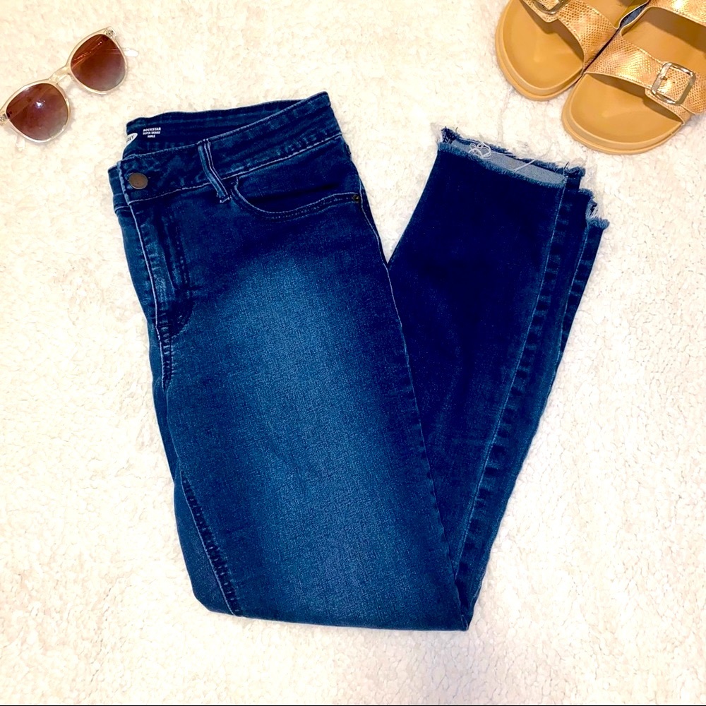 Old Navy Rockstar Super Skinny Ankle Jeans